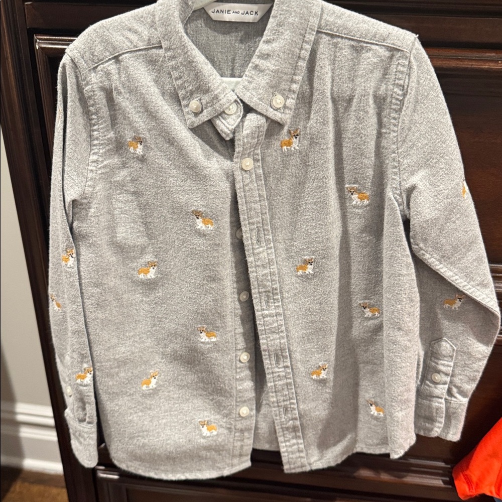 Janie and Jack Grey Flannel w dogs - adorable. Worn once.